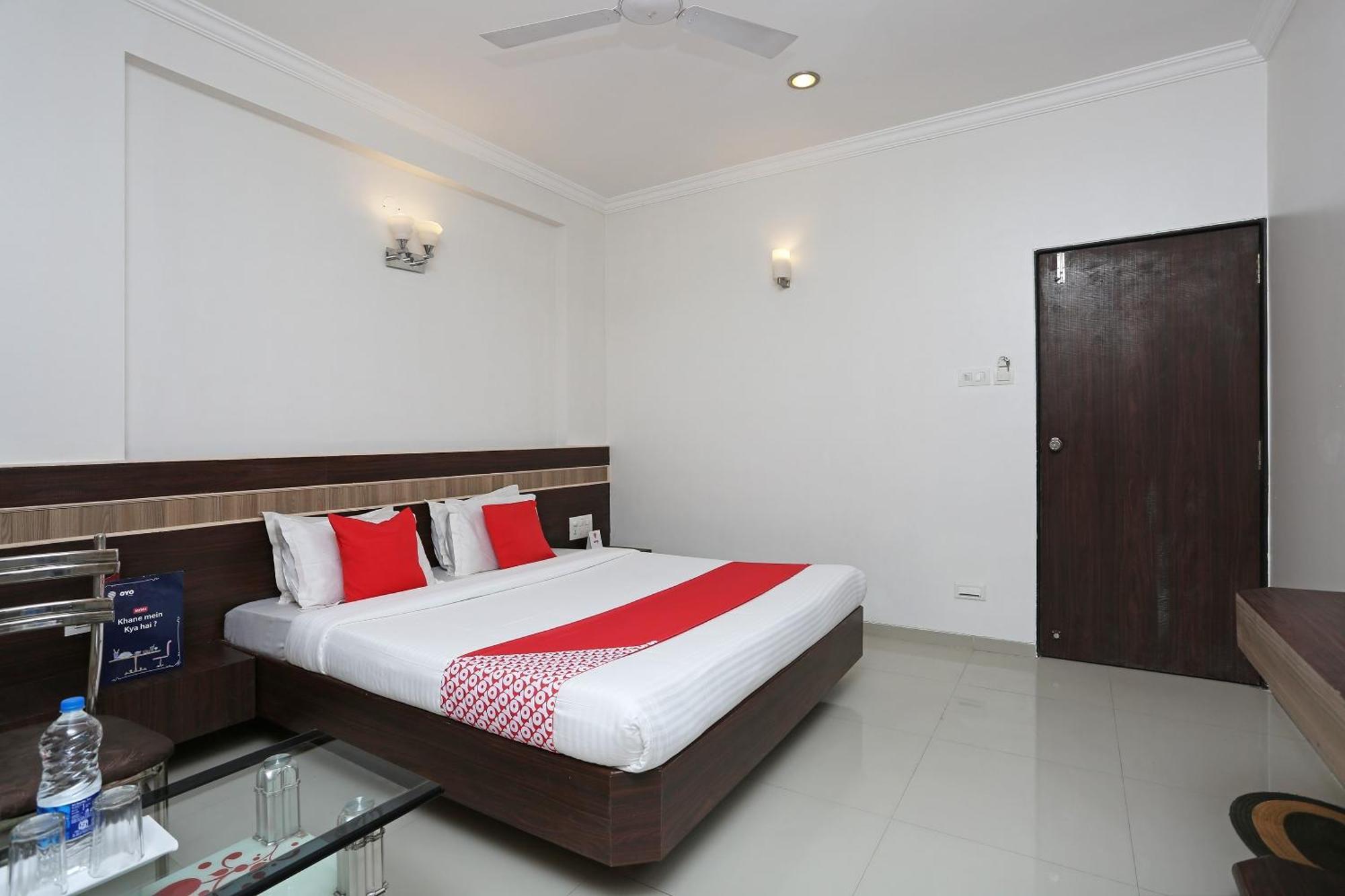 Spot On Hotel Sai Pancham Shirdi Exteriör bild