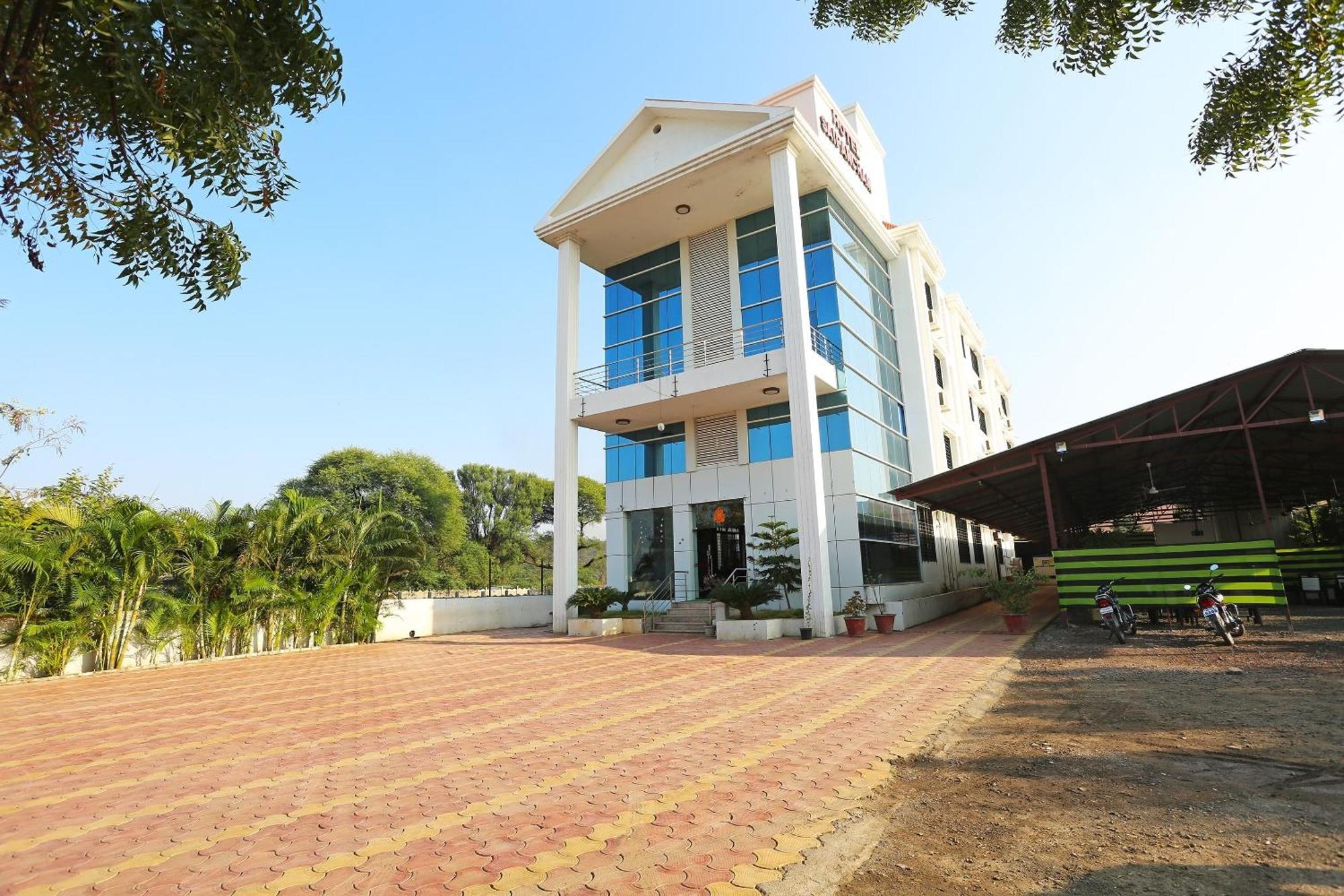 Spot On Hotel Sai Pancham Shirdi Exteriör bild